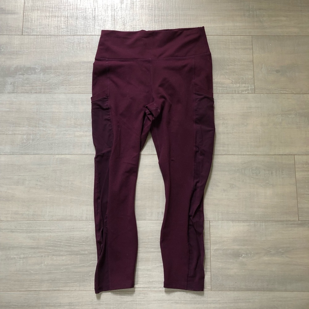 *MOVING EVERYTHING MUST GO* GUC fabletics cropped powerhold leggings